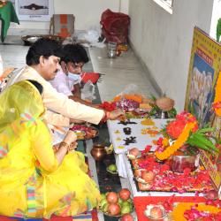 Vice Chancellor doing pooja with his wife